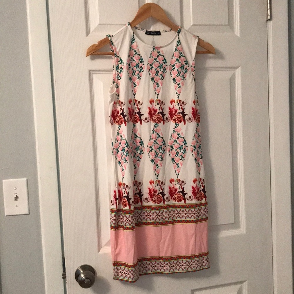 Mini dress - Picture 4 of 6